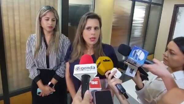 Kattya urgirá a la Corte sobre acción de inconstitucionalidad contra su expulsión