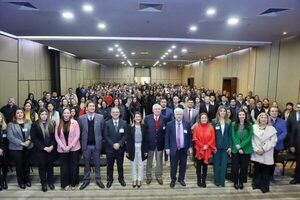 Nuevas normativas laborales impulsan modernización del derecho administrativo del trabajo, según especialistas - ADN Digital