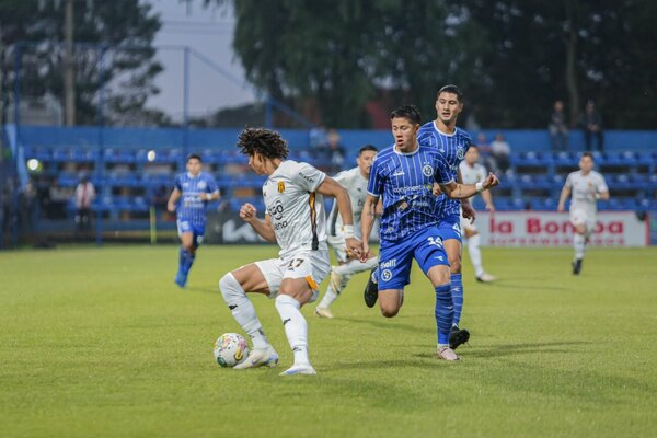 Versus / Sol de América y Guaraní firman un empate que extiende una gran preocupación