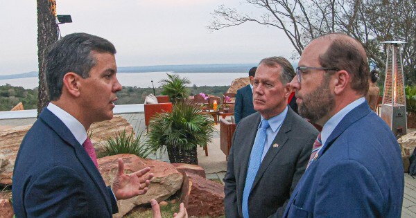 Peña aprovecha la agenda anti China de Biden para enfriar las fricciones con Ostfield