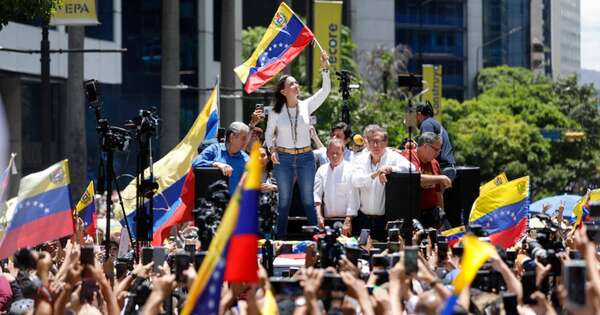 La Nación / “Indetenible”: oposición de Venezuela marcha contra reelección de Maduro