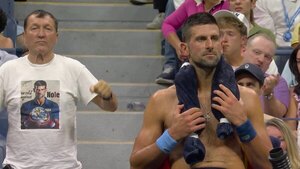 Versus / Djokovic resiste en el US Open y supera a Federer en victorias