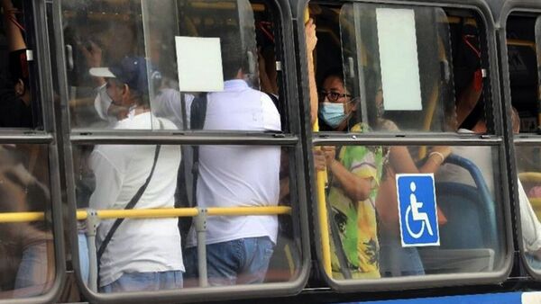 Control de cédula y mochila en buses será aleatorio: "De acuerdo con el aspecto y conducta",dice comisario