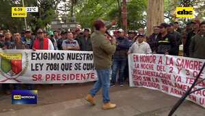 Video: Excombatientes marcharán para exigir la reglamentación de la ley de indemnización - ABC Noticias - ABC Color