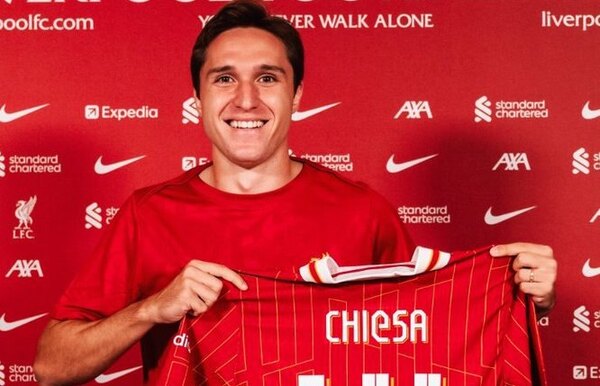 Versus / Federico Chiesa es nuevo jugador del Liverpool