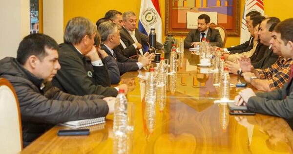La Nación / TSJE cierra posibilidad de desdoblar las elecciones en el PLRA, según senador