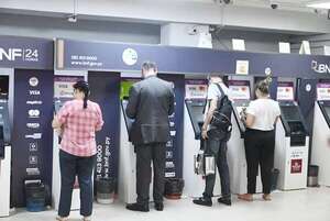 Salario de agosto: ¿quiénes son los funcionarios habilitados para cobrar este jueves? - Economía - ABC Color