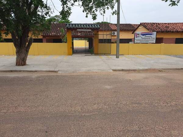 Conflicto entre Alumno y Docente en Loreto Llega a Acuerdo; Profesor Regresará al Aula