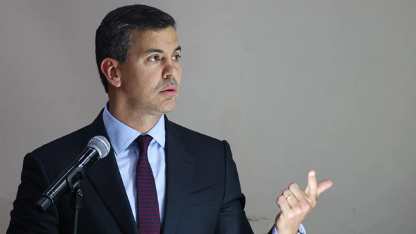 Santiago Peña anuncia inversión de USD 500 millones para fortalecer seguridad y defensa - Noticiero Paraguay