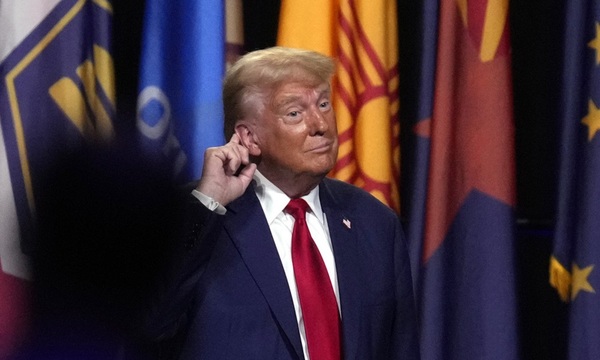 Trump asegura que Dios lo salvó de un atentado para "quizás salvar al mundo" - OviedoPress