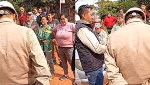 Corrieron a empleados de la ANDE que iban a cortar la luz