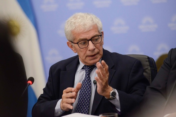 Ministro de Justicia de Argentina: «Rechazamos la diversidad de identidades sexuales que no se alinean con la biología»
