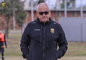 Francisco Arce, bajo presión en Guaraní de cara al clásico ante Cerro Porteño