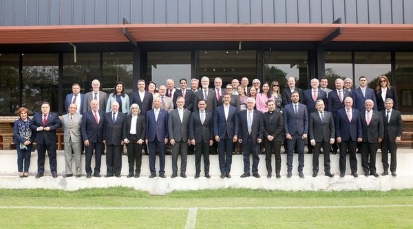 Peña se reúne con Asociación de Cuerpo Consular y abordan sobre agenda internacional - ADN Digital