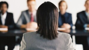 El dilema de conseguir trabajo en Paraguay después de los 40