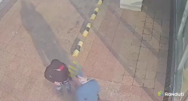 (VIDEO). Mondaha arma de fuego ipope asalta a un empresario: Solo le interesaba su rolex