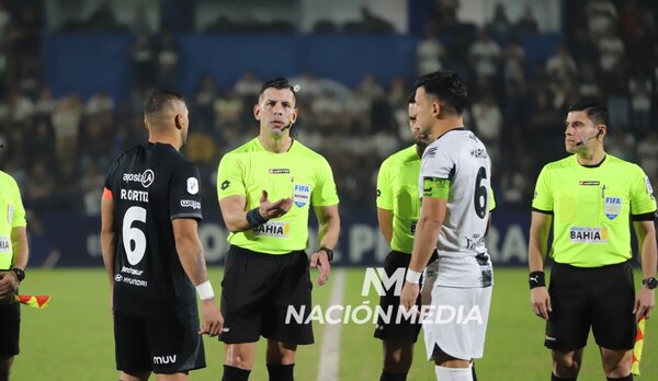 Versus / El presidente de Tacuary dispara contra el arbitraje: "Un robo a mano armada..."