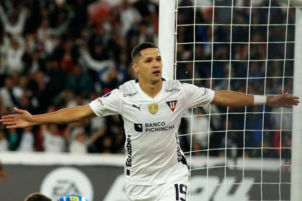 Arce es ya histórico con Liga de Quito: anotó en 5 torneos diferentes - Fútbol Internacional - ABC Color
