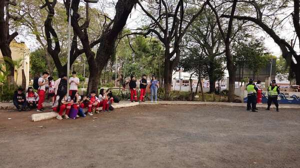 Estudiantes volvieron a tomar el CNC - Nacionales - ABC Color