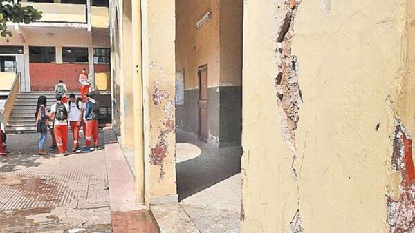Estudiantes toman CNC y piden que salga todo el equipo de Galeano Perrone