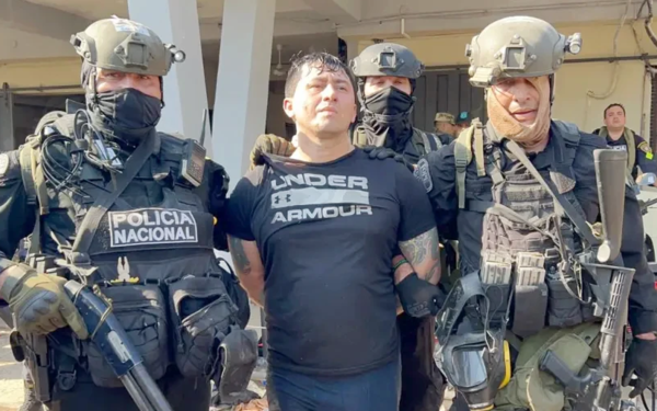 Clan Rotela ofrecía hasta USD 1.000 millones a guardias por celulares en Emboscada, según informe