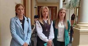 Diario HOY | Hijas de Óscar Denis vuelven a reunirse con Riera, a la espera de resultados