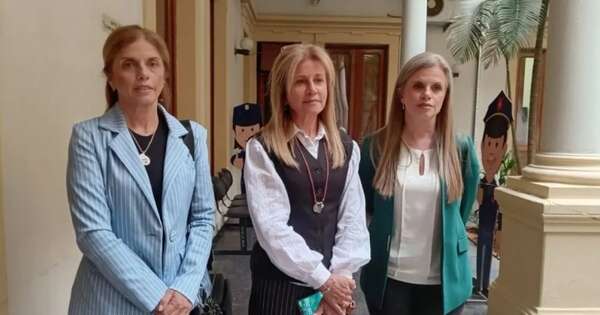 Diario HOY | Hijas de Óscar Denis vuelven a reunirse con Riera, a la espera de resultados