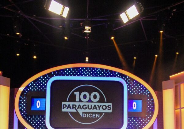 100 Paraguayos Dicen: En noche de famosos, salió ganador el equipo de Radio Farra