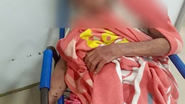 Anciana de 72 años falleció sentada en una silla de Hospital