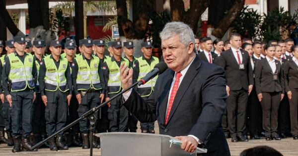La Nación / Riera destaca apoyo del Gobierno y el fortalecimiento de las filas policiales