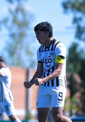 Detalles de lo que fue la fecha 25 en la Sub 15 - Fútbol - ABC Color