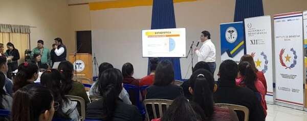 Capacitan a profesionales para el manejo de adultos mayores en situación de vulnerabilidad - Nacionales - ABC Color