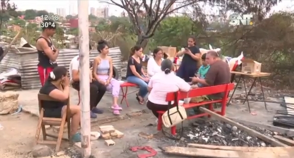 Reubican a 40 viviendas luego del incendio en la Costanera de Asunción - SNT