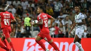 Benfica rescata un empate sobre la hora