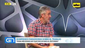 Rompiendo paradigmas sobre el trabajo: empresario plasma reveladoras experiencias en un libro  - Gente & Negocios - ABC Color