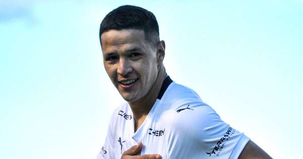 La Nación / Arce marcó 25 goles este año