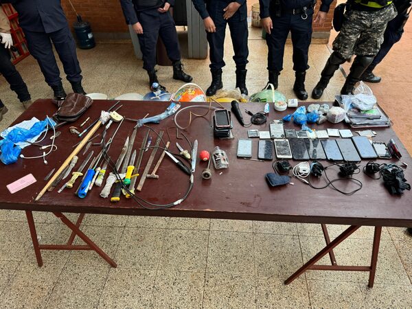 INCAUTARON ARMAS, DROGAS Y ALCOHOL EN EL CERESO - Itapúa Noticias
