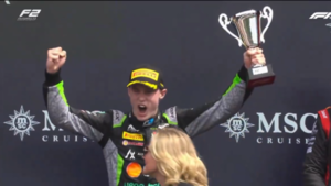 Joshua Duerksen remonta para alcanzar su segundo podio