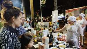 Recetas de Bella Vista se lucen en festival del Reviro Apó: ¿Cómo nace este tradicional plato?