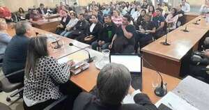 La Nación / Buscan titular escuelas centenarias de Cordillera