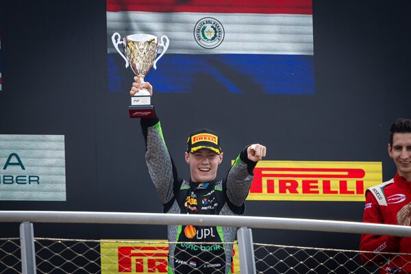 Joshua Duerksen brilla en Monza con su segundo podio en la Fórmula 2