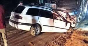 Diario HOY | Mueren dos músicos tras chocar contra un bus en Curuguaty