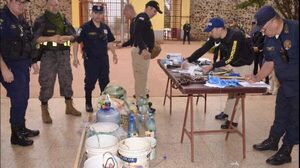 La Policía se incautó bebidas, armas, celulares y drogas de la Penitenciaría de Itapúa