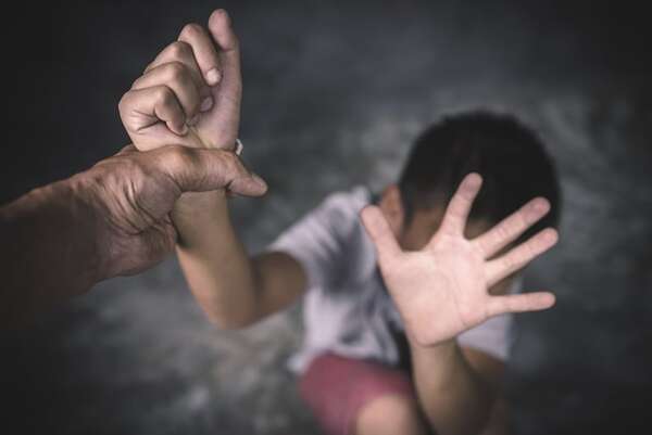 Violencia familiar en Ybytymí: rescatan a dos niños y su madre - Nacionales - ABC Color