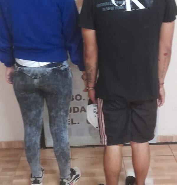 Aprehenden a dos personas involucradas en robo agravado