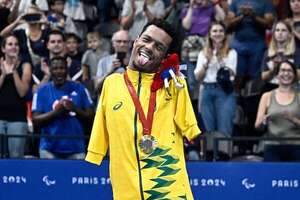 Nadador Gabrielzinho continúa imparable en los Paralímpicos de París 2024 - Polideportivo - ABC Color