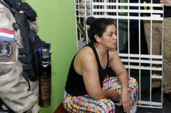 Volvieron a encontrarse celulares en celda de Carmen Villalba y su hermana - ADN Digital