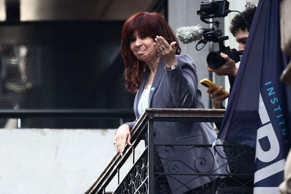 “¿Quién mandó a matar a Cristina?”: kirchneristas claman tras dos años de ataque a Fernández - Mundo - ABC Color