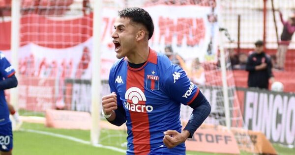 Versus / Blas Armoa marca un golazo en triunfo de Tigre en el fútbol argentino