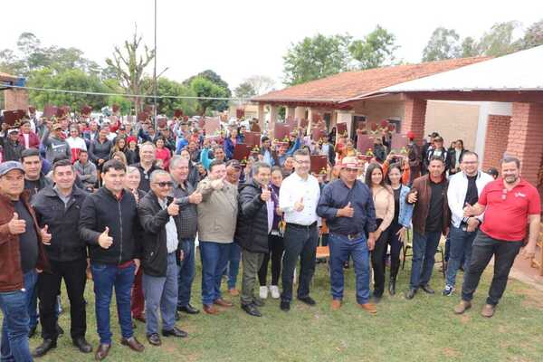 En San Pedro, otras 180 familias acceden al título de sus fincas mediante gestión del Indert - .::Agencia IP::.